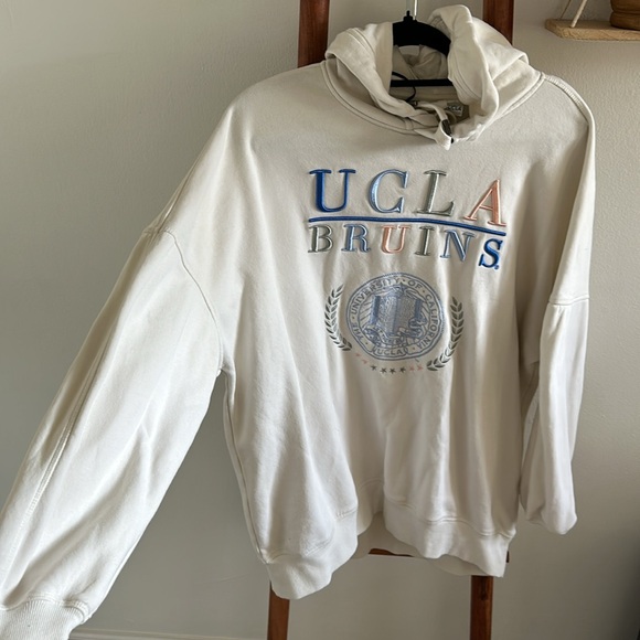 UCLA oversized hoodie NWOT - Picture 3 of 7